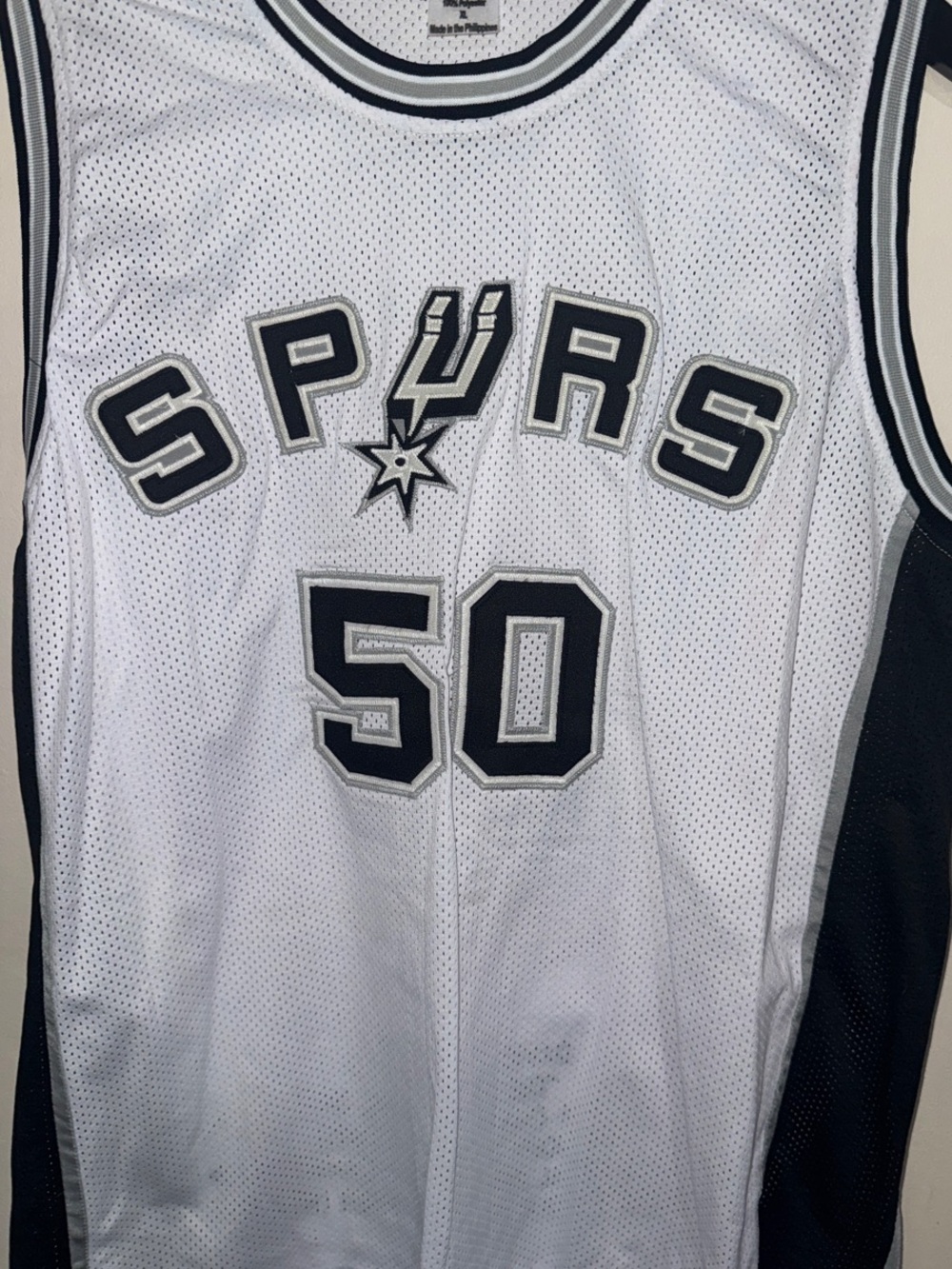Basketball 🏀 San Antonio Spurs #50 NBA Jersey in White with Black stripe | XL